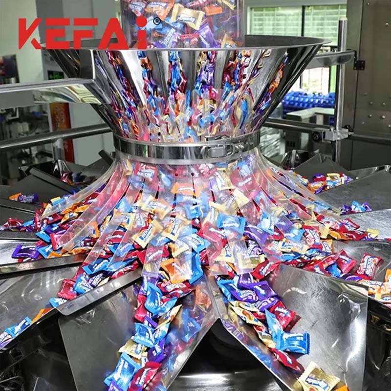 Dettaglio della confezionatrice per caramelle KEFAI 1